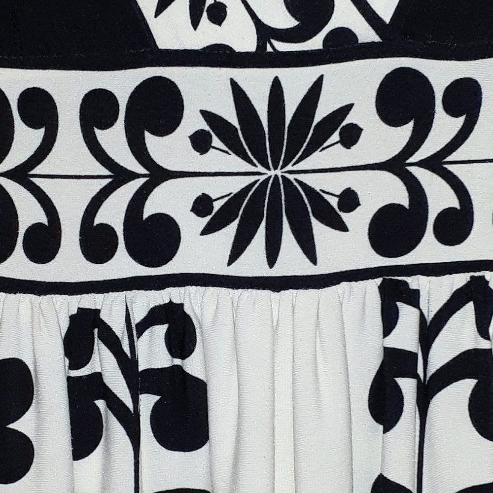 Dress - Picture 3 of 5